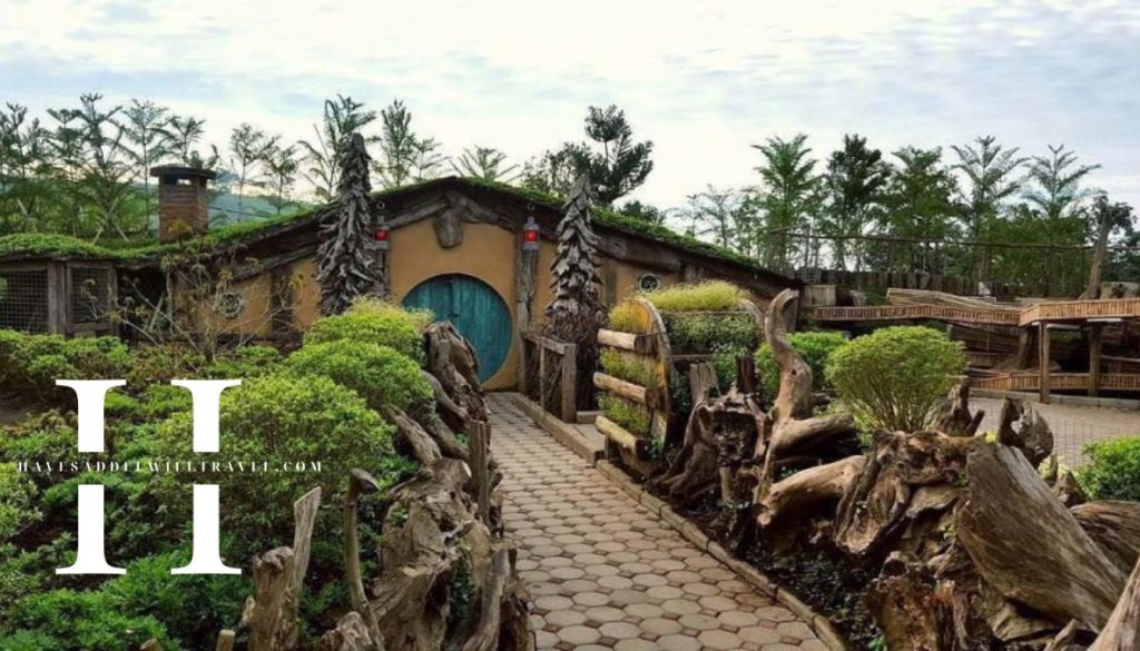 havesaddelwilltravel.com - Rumah Hobbit Bandung